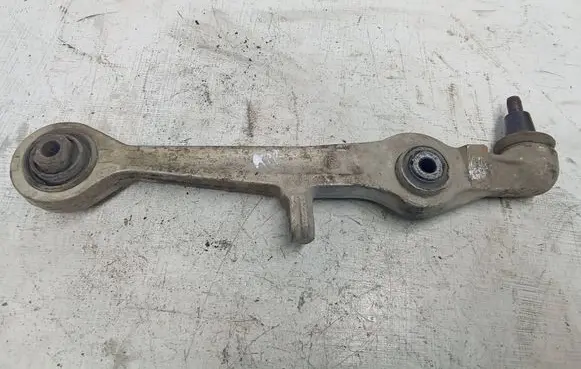 Volkswagen PASSAT B5 Front control arm