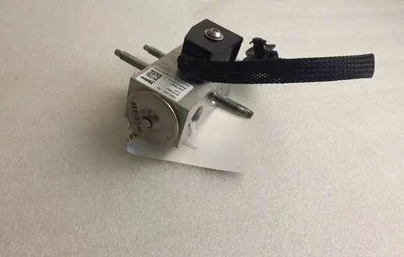 Air conditioning (A/C) expansion valve