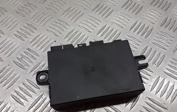 Mercedes-Benz C W204 Tow bar relay 