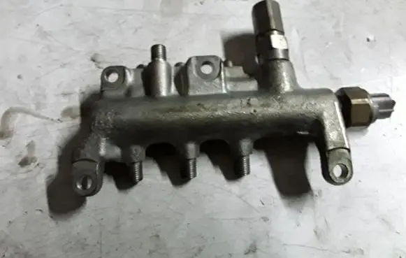Saab 9-5 Fuel main line pipe DENSO0201 09C0596