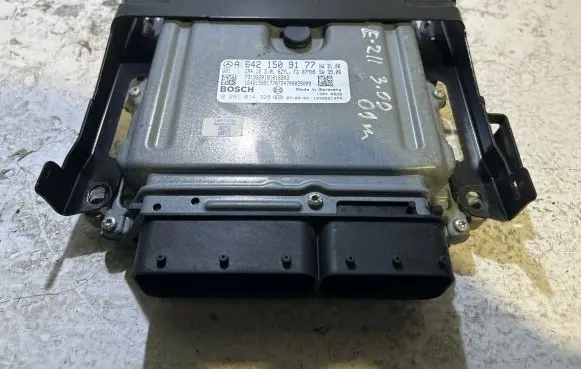 Mercedes-Benz E W211 Engine control unit/module A6421509177 0281014328 1039S21474