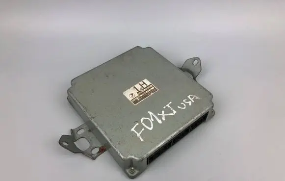 Subaru Forester SF Engine control unit/module 22611AG402
