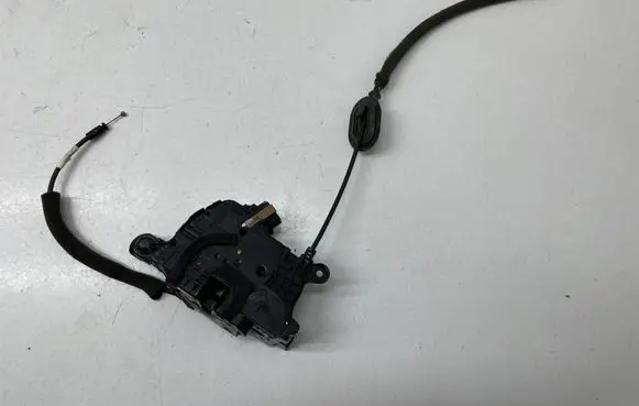 Renault Captur Front door lock 805030788R 40517224