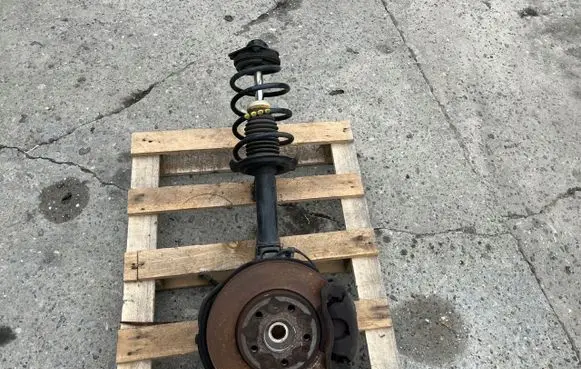 Mercedes-Benz B W245 Front wheel hub spindle knuckle