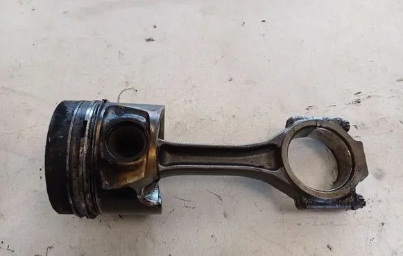 Volkswagen Sharan Piston 03L107065S 038105401J