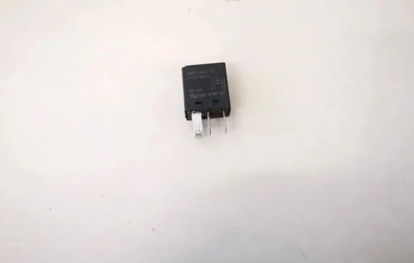 Ford Mondeo Mk III Other relay 2w9314b192ba