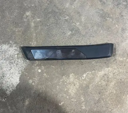 Lexus ES VII XZ10 Rear sill trim cover 6791633160