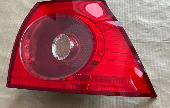Volkswagen Golf V Rear/tail lights 1K6945096E 028490202B 00948666
