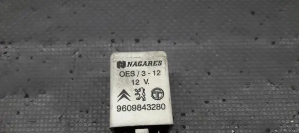 Peugeot Partner Fuel pump relay 9609843280