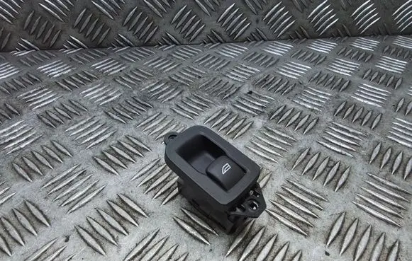 Volvo V60 Electric window control switch 31394841
