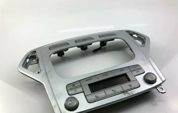 Ford Mondeo MK IV Climate control unit 7S7T18C612AF F1340