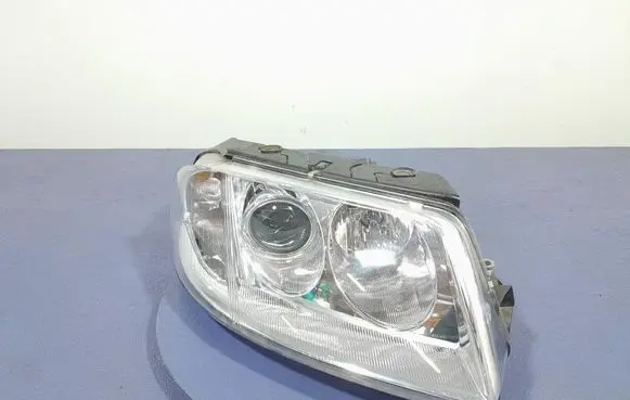 Volkswagen PASSAT B5.5 Headlight/headlamp 