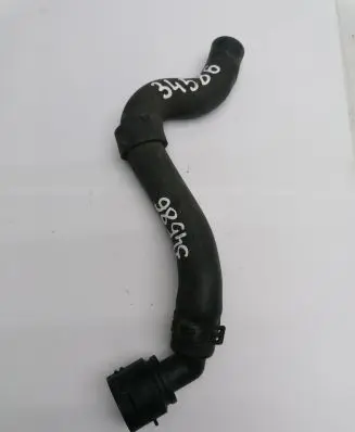 Volkswagen Golf IV Engine coolant pipe/hose