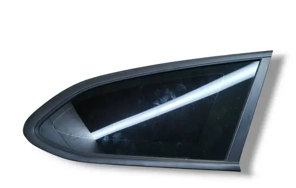Volvo V60 Rear side window 31371794