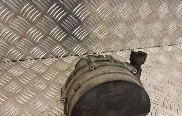 BMW 5 E39 Secondary air pump ZB1433959 1433935 72185244