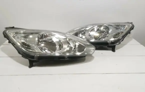 Ford C-MAX II Headlight/headlamp 89502244 89502246