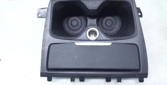 Cup holder front
