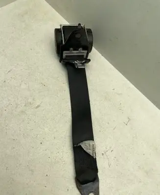 Nissan Primera Rear seatbelt 542605161