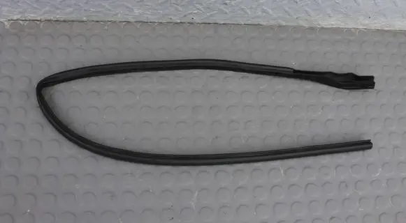 Mazda CX-5 II Front door rubber seal G2AS-M01-USZCZELKA KB7W 9L03014