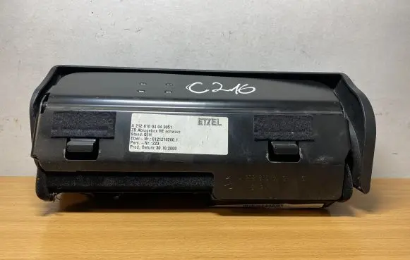 Mercedes-Benz E W212 Glove box A2128100404