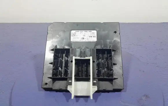 Skoda Octavia 985 Comfort/convenience module 5WA937086AM