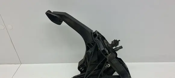 Skoda Superb B8 (3V) Clutch pedal 5Q2721059FQ