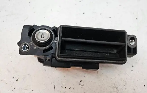 Mercedes-Benz CLS C219 Loading door exterior handle A2037500693