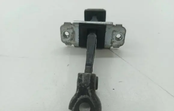 Hyundai i30 Front door check strap stopper