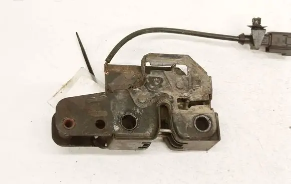 Skoda Fabia Mk2 (5J) Engine bonnet/hood lock/catch 5U0823509A