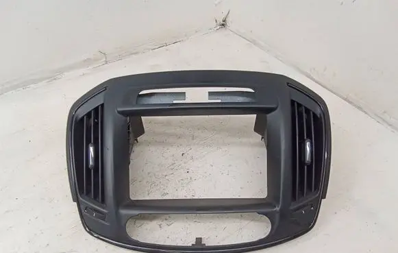 Opel Insignia A Radio/GPS head unit trim 495050031
