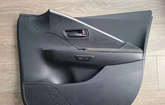 Toyota C-HR II Front door card panel trim 67777X1B28 67061F4240C6