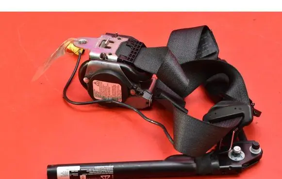 Opel Zafira C Front seatbelt 13394800