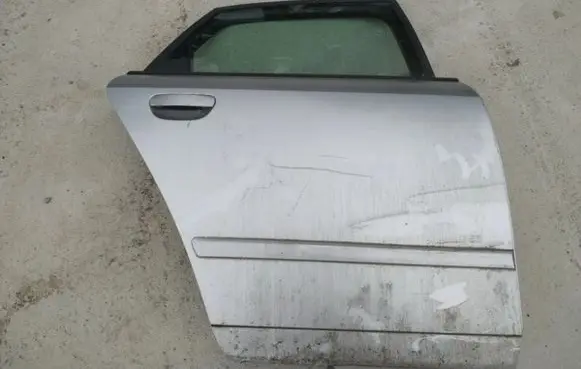Audi A4 S4 B6 8E 8H Rear door pilkos
