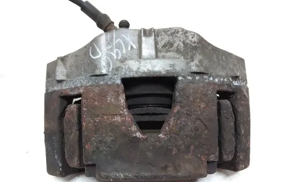 Volvo XC90 Front brake caliper 30657307