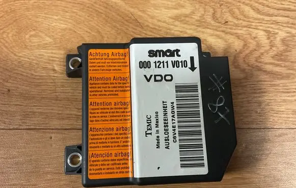 Smart ForTwo I Airbag control unit/module 0001211V010