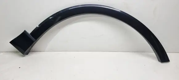 Fender trim (molding)