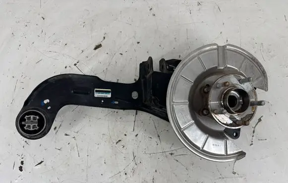 Ford Bronco Rear wheel hub LX615A968AME LX6Z5A968Q LX6Z1104A