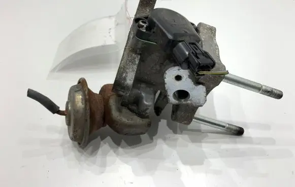 Honda CR-V Engine shut-off valve 