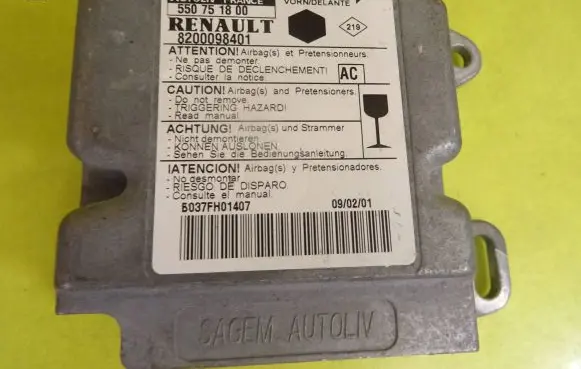 Renault Kangoo I Airbag control unit/module 8200098401 550751800