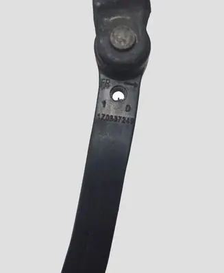 Skoda Octavia Mk2 (1Z) Front door check strap stopper 1Z0837249