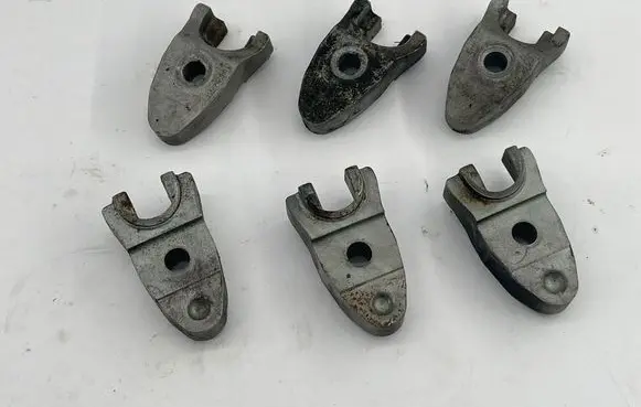 Audi A7 S7 4G Fuel Injector clamp holder 059130216J