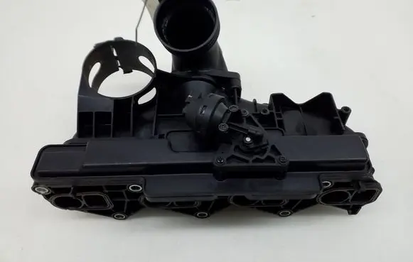 Mercedes-Benz C W204 Intake manifold A6460902337