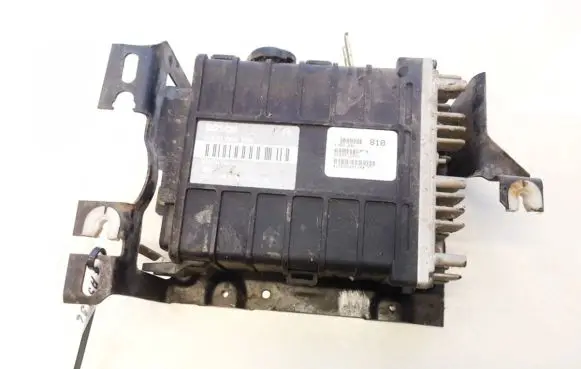 Volkswagen Jetta II Engine control unit/module 443907403g 0280000739