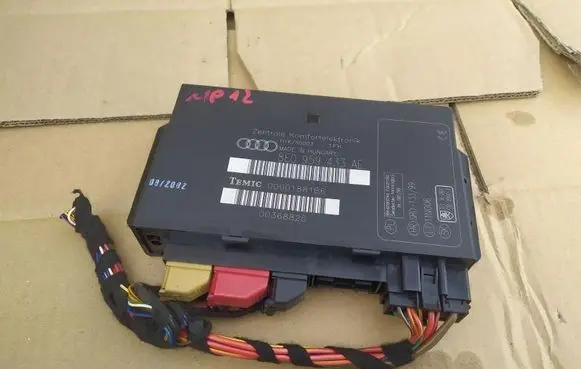 Audi A4 S4 B6 8E 8H Comfort/convenience module 8E0959433AE
