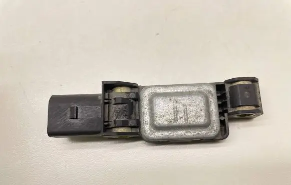 Audi A4 S4 B7 8E 8H Airbag deployment crash/impact sensor 4B0959643C 151001 0231A02X9FXL