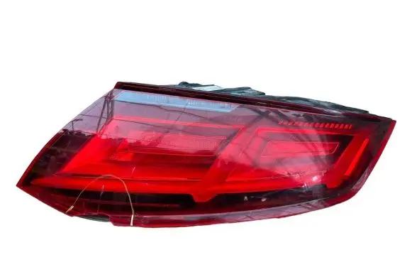Audi TT TTS RS Mk3 8S Rear/tail lights 8S0945096A AU334335 F03542000