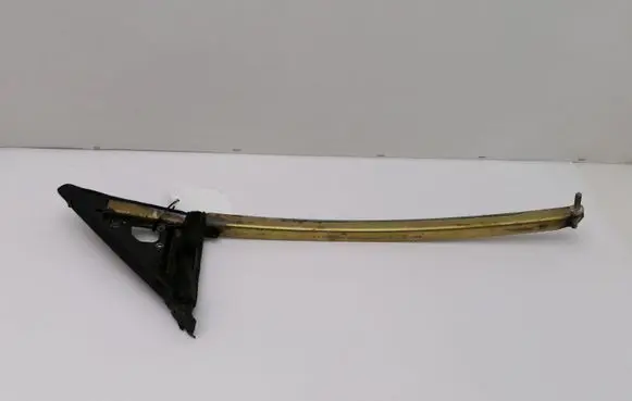 Mercedes-Benz 380 560SEC C126 Front door coupe window/glass frame 1267250241 138034R
