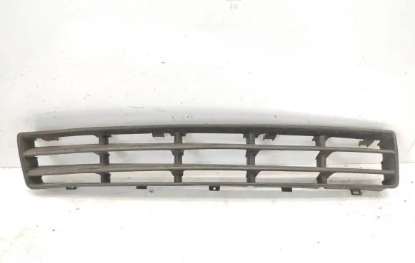 Volkswagen Golf IV Front bumper lower grill 1J0853677D