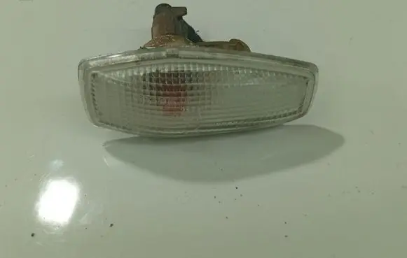 KIA Sorento Front fender indicator light 