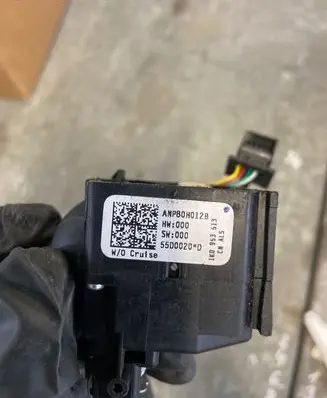 Volkswagen Golf V Indicator stalk ANB80H012B 55D0020D
